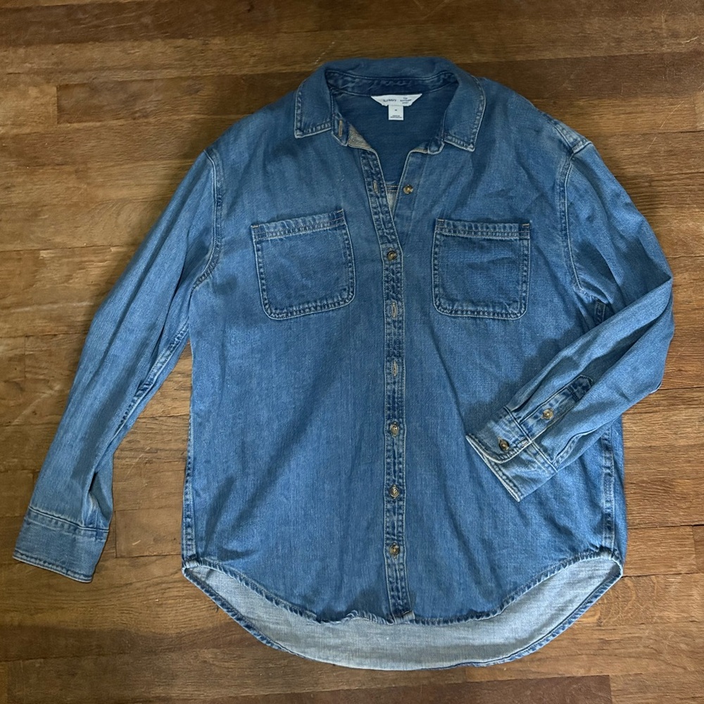 Women’s old navy oversized boyfriend denim shirt